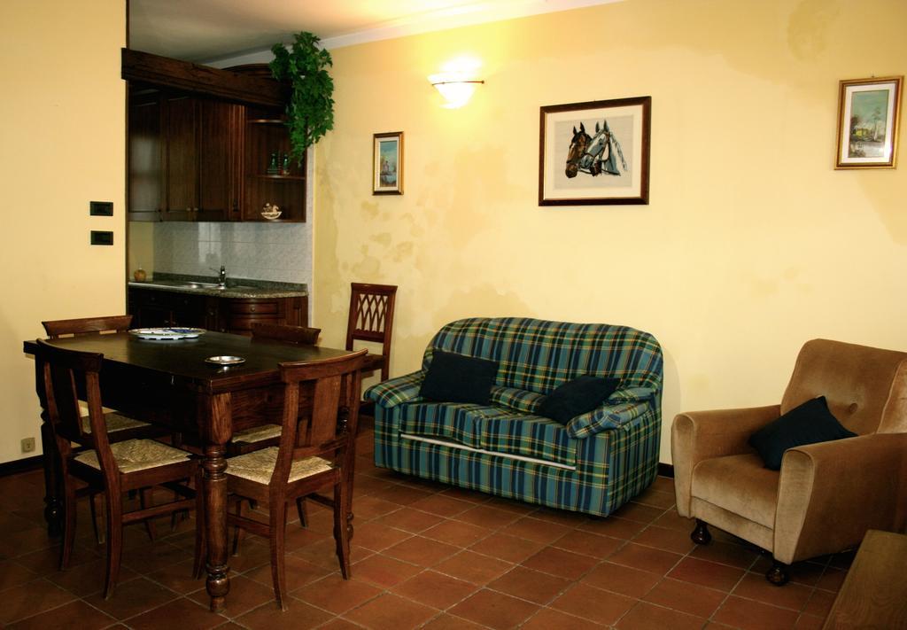 Ai Cappuccini Hotel Racconigi ภายนอก รูปภาพ